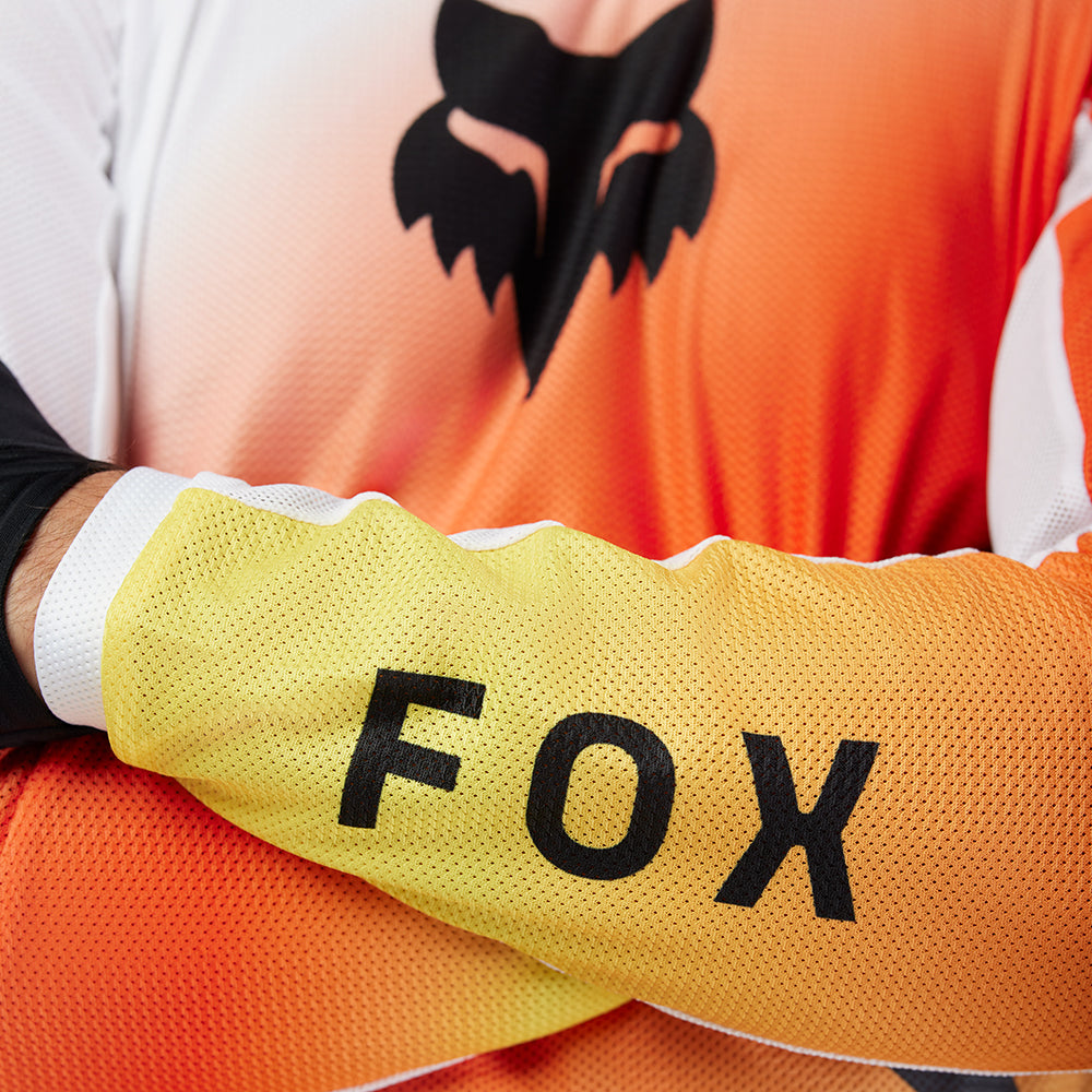 FOXEY✨トライアングルウィングトップス トップス – FOXEY 公式オンラインストア